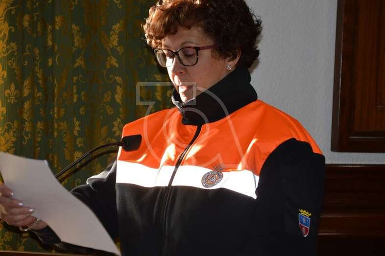 Natividad Muñoz, de Protección Civil, leyó el manifiesto contra la violencia machista (Foto TA)